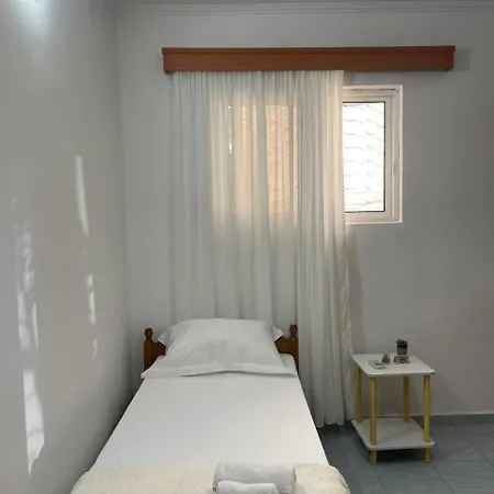 Apartment B 4
